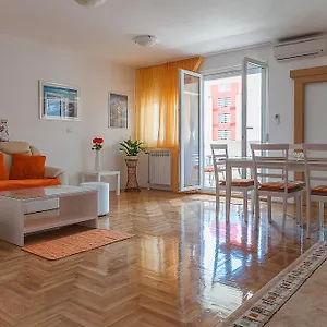 apartment-marija-zadar-23000.hotelinzadar.com/