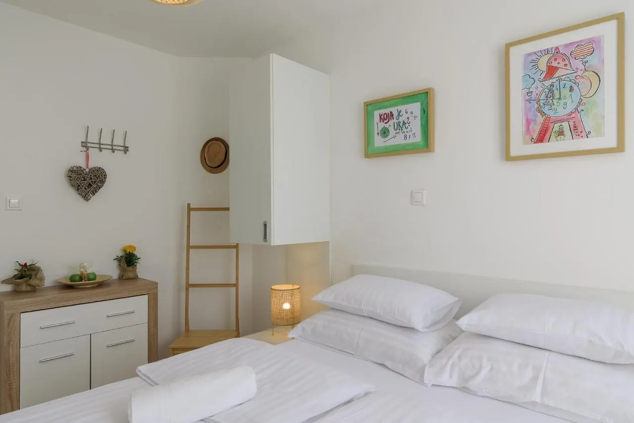 Vila White Трогир Отель типа 